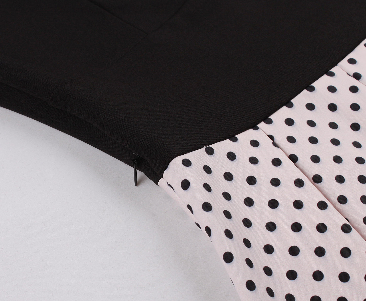 Women's Fashion Polka Dot Lapel Short Sleeved Belt Slim Fit Summer/Spring Dress
